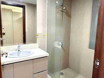 U Residence 2 bedroom tower 3 city view
