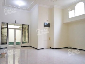 Rumah 3 Kamar Row Jalan Lebar di Araya Malang, Dekat BINUS