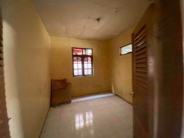 Rumah pinggir jalan Gebang cocok untuk gudang