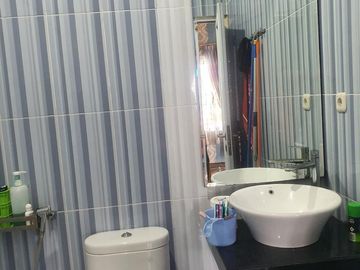 DIJUAL RUMAH 2.5 LANTAI SIAP HUNI JAKARTA UTARA