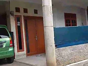 Di Jual Cepat Rumah induk dan kontrakan 3 pintu