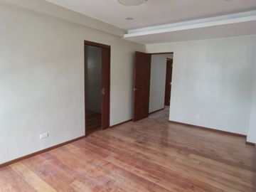 On-going 4 Storey Townhouse Units Located in Laging Handa Quezon City Preselling-JV2