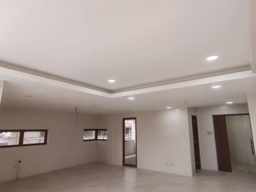 On-going 4 Storey Townhouse Units Located in Laging Handa Quezon City Preselling-JV2
