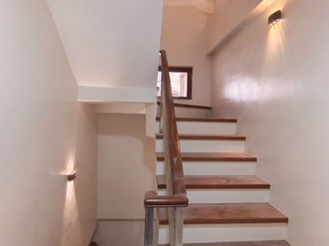 On-going 4 Storey Townhouse Units Located in Laging Handa Quezon City Preselling-JV2