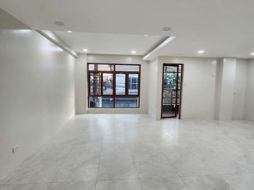 On-going 4 Storey Townhouse Units Located in Laging Handa Quezon City Preselling-JV2