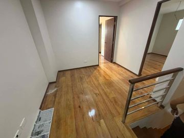 On-going 4 Storey Townhouse Units Located in Laging Handa Quezon City Preselling-JV2