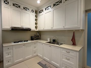 DIJUAL RUMAH 3 LANTAI DE MANSION ALAM SUTERA - FULL FURNISHED