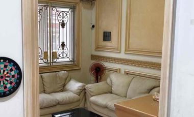 Di Jual Rumah Mewah Classic Taman Palem Lestari
