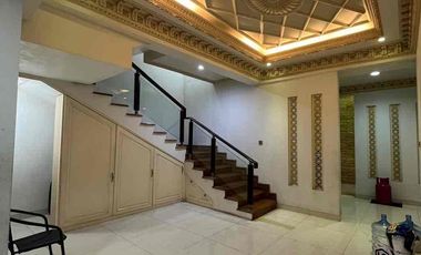 Di Jual Rumah Mewah Classic Taman Palem Lestari
