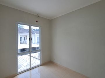 Dijual Cepat Rumah Minimalis Bagus Siap Huni Cluster Anila Vanya Park Bsd City