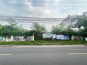 Disewakan tanah luas 2 muka di pinggir jalan raya dekat pintu tol sawangan