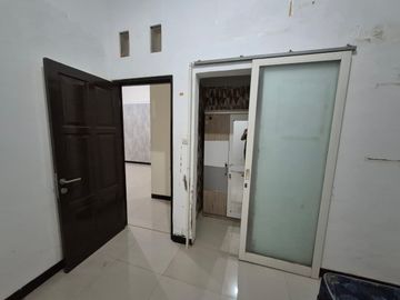 Jual rumah bagus siap huni di rungkut menanggal surabaya timur