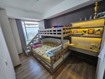 DIJUAL! Apartemen Grand Sungkono Lagoon - Full Furnish, City View