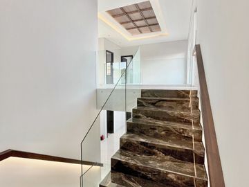 Premium Rumah Gress Minimalis 3 Lt Citraland Depan Dekat Pakuwon