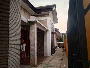 Sewa Rumah Luas Bisa untuk Gudang, Kantor di Arcamanik Bandung