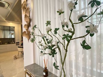 DIJUAL FULLY FURNISHED LAKEWOOD NAVAPARK BSD - Kondisi Mewah Like New seperti rumah contoh  RUMAH SIAP HUNI SANGAT TERAWAT  📍 LAKEWOOD, NAVA PARK, BS