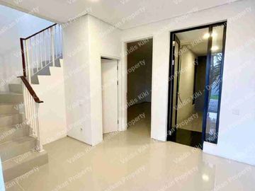RUMAH MINIMALIS SIAP HUNI DI NORTHWEST HILL CITRALAND SURABAYA BARAT