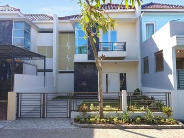 Rumah Greenlake Wonorejo  MINIMALIS STRATEGIS