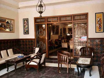 Dijual Rumah Etnik Jawa dan 4 ruko di jl Langenastran lor panembahan Yogyakarta