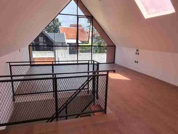 Rumah Baru Modern Minimalis Setraduta dkt Pasteur Furnished