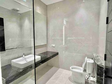 Dijual Rumah di Bukit Mediterania Somerset Citraland Surabaya