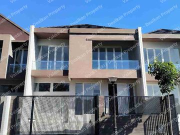 RUMAH MINIMALIS SIAP HUNI DI BUKIT GOLF CITRALAND SURABAYA BARAT