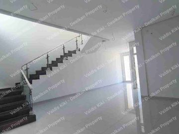 RUMAH MINIMALIS SIAP HUNI DI BUKIT GOLF CITRALAND SURABAYA BARAT