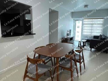 For Lease/Rent Three(3) Bedroom with balcony and 1 Parking _ Two Serendra- Red Oak Tower