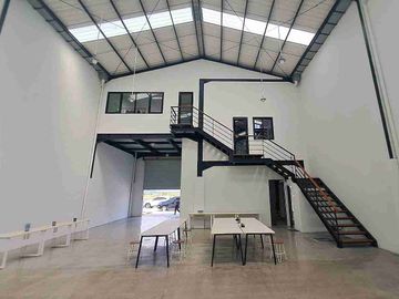 LUXIMA BIZHUB LAKSANA BUSINES PARK TANGERANG BANTEN