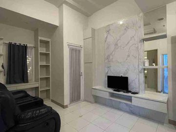 dijual cepat apartemen tokyo riverside pik 2 1br furnish lowzone nego
