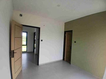 Dijual Rumah Minimalis Cantik Bebas Banjir Di Kemang Pratama. Kota Bekasi