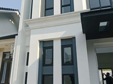 Dijual Rumah Siap Huni di Cluster Aurea Kemang Pratama, Bekasi