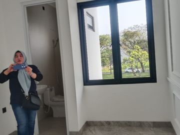 Dijual Rumah Siap Huni di Cluster Aurea Kemang Pratama, Bekasi