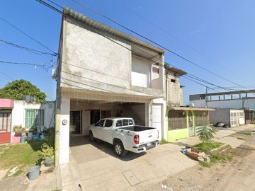 Casa en Venta en Parrilla 1ra. Secc., Los Almendros, La Lima, Tabasco. LG9