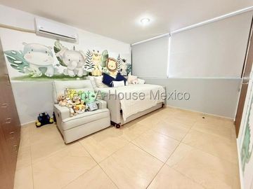 Zibatá, VENTA. Casa de 4 recámaras con 1 en planta baja y cuarto de TV