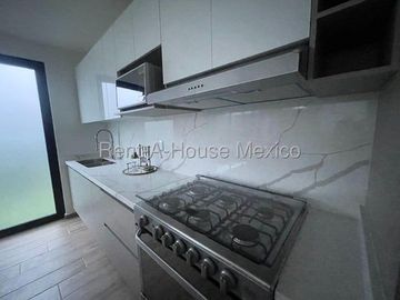 VENTA. Puerta Real - Casa de una planta con 2 recámaras