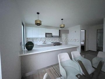 VENTA. Puerta Real - Casa de una planta con 2 recámaras