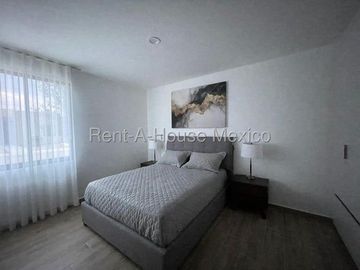 VENTA. Puerta Real - Casa de una planta con 2 recámaras