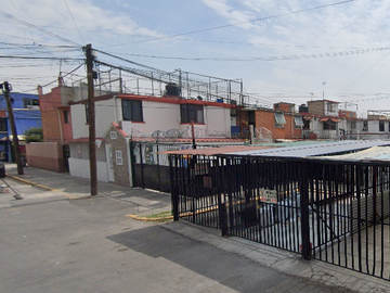 CASA EN VENTA EN HAB LOS REYES IXTACALA