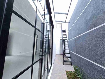 Dijual rumah baru renovasi lokasi strategis di Graha Bintaro