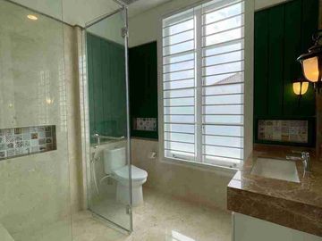 dijual rumah mewah baru jadi area kemang dalam jakarta selatan