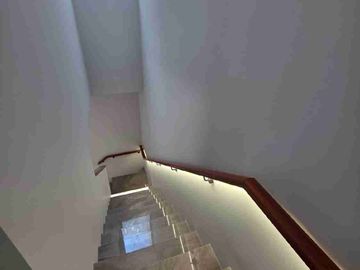 rumah gress di pandugo surabaya