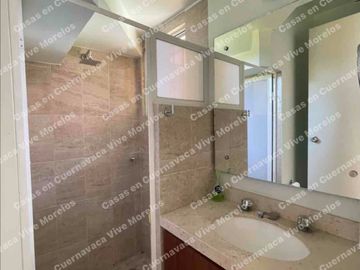 OPORTUNIDAD CASA SEMINUEVA EN VENTA EN RESIDENCIAL  ZONA E ZAPATA