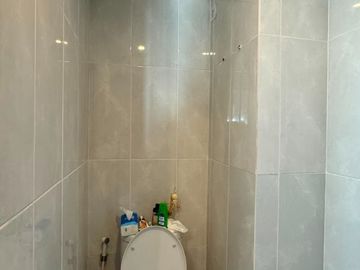 Dijual Apartemen Studio Full Furnished Siap Huni, Lantai Tinggi dengan City View Dekat Pasmod & Terminal Intermoda BSD