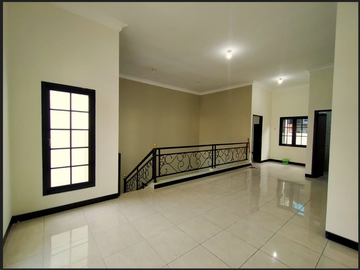 GALAXY ROYAL PALACE MODERN DUA LANTAI MURAH