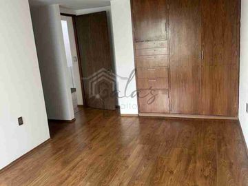 RENTA O VENTA, EXCLUSIVA RESIDENCIA FRENTE A LA UFD!!