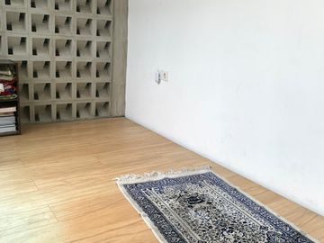 Rumah LUX Garasi 12mobil di area Buahbatu cocok untuk tinggal dan usaha