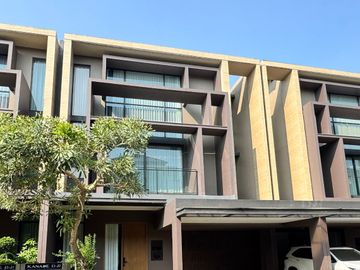 Want to sell Rumah Mewah di Zora Kanade  BSD City