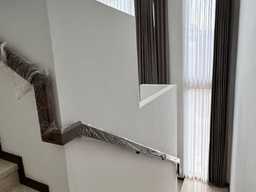 Want to sell Rumah Mewah di Zora Kanade  BSD City