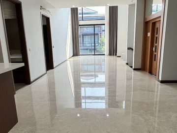 Want to sell Rumah Mewah di Zora Kanade  BSD City